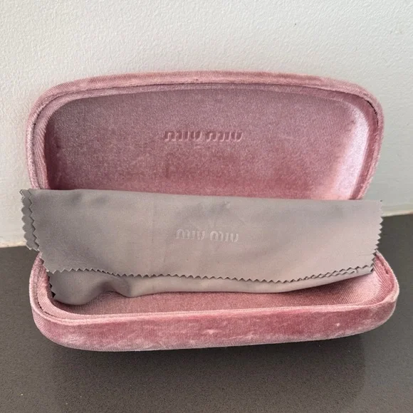 Miu Miu Black Sunglasses with Pink Velvet Case  display picture 1
